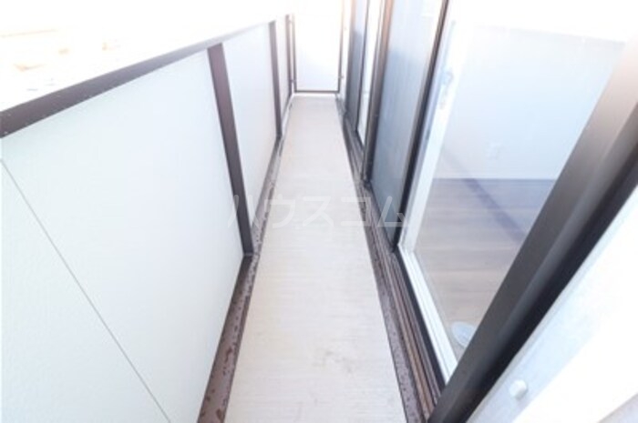 13/21 バルコニー