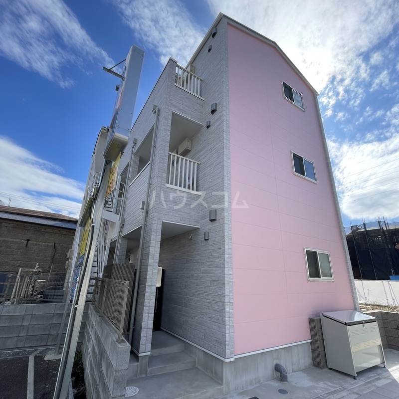 16/17 エントランス