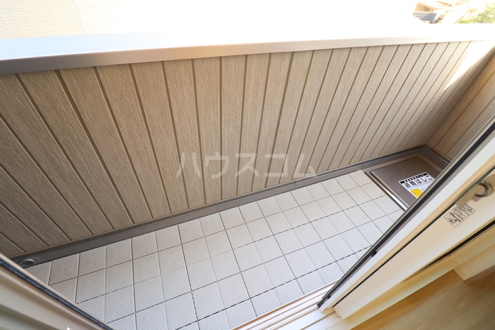 18/26 バルコニー