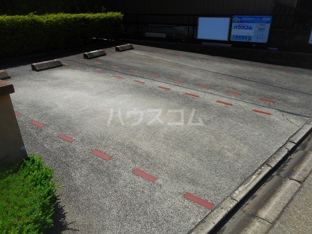 14/20 駐車場