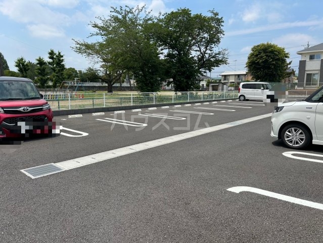 26/30 駐車場