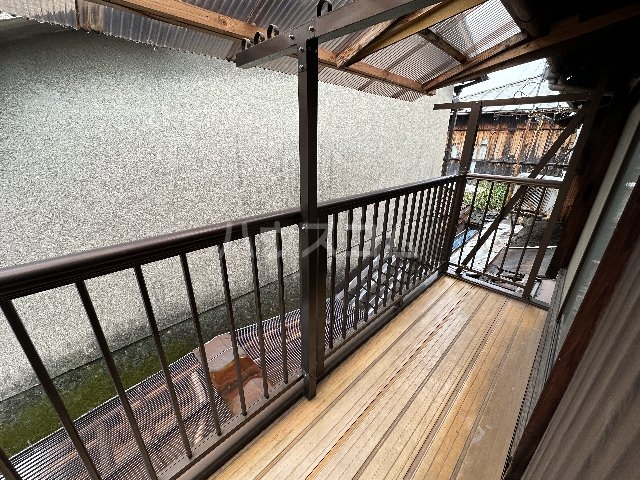 25/30 バルコニー