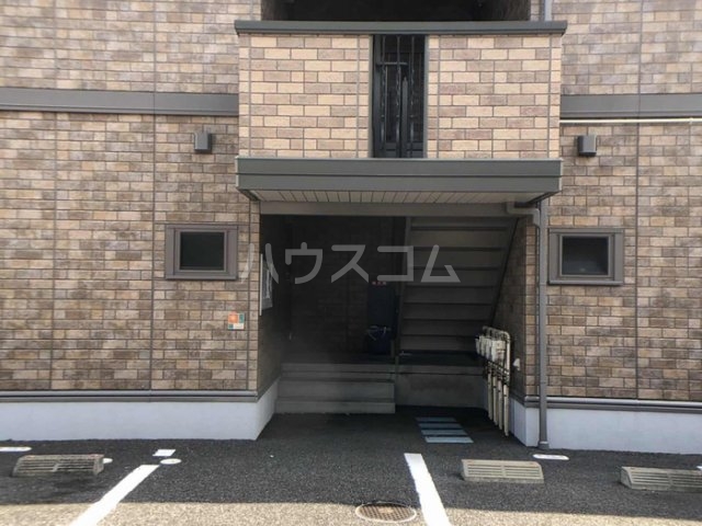 2/13 エントランス