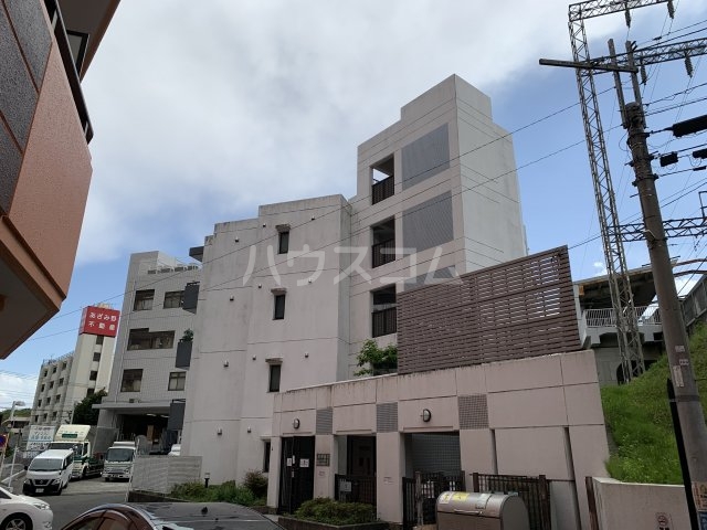 2/30 外観