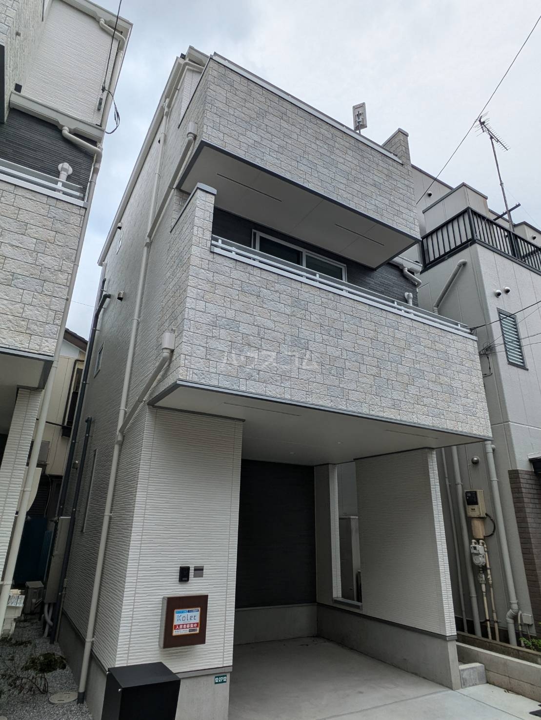2/30 外観