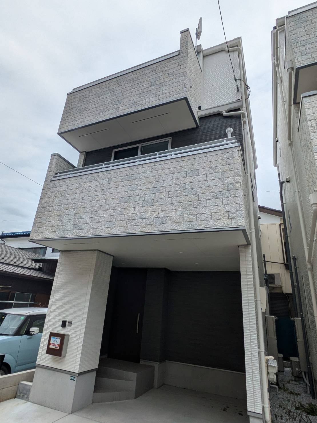 2/30 外観