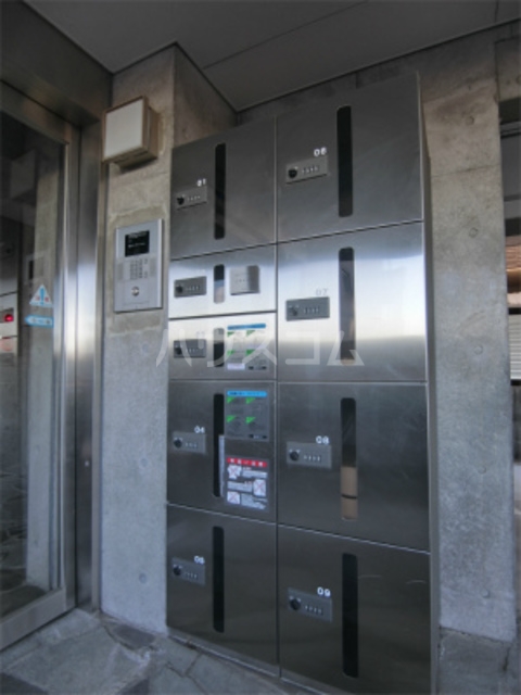 14/16 エントランス