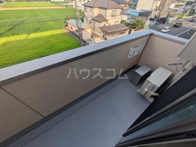 15/28 バルコニー