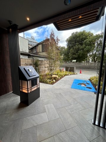 20/30 エントランス