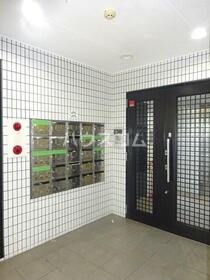 21/25 エントランス