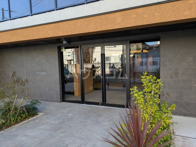 27/30 エントランス