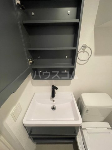 13/30 洗面