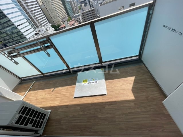 18/28 バルコニー