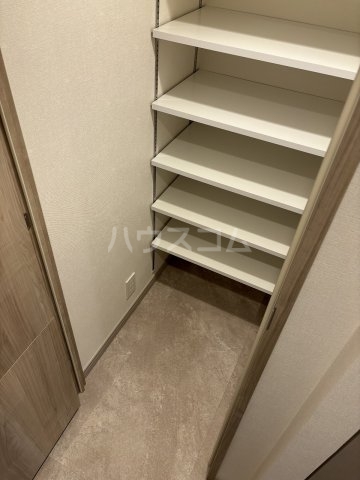 収納