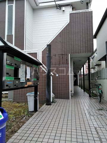 15/20 エントランス