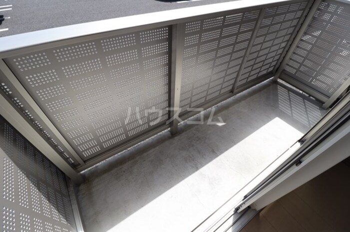 13/20 バルコニー