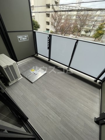 20/30 バルコニー