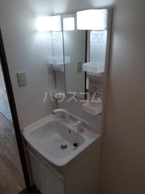 15/30 洗面