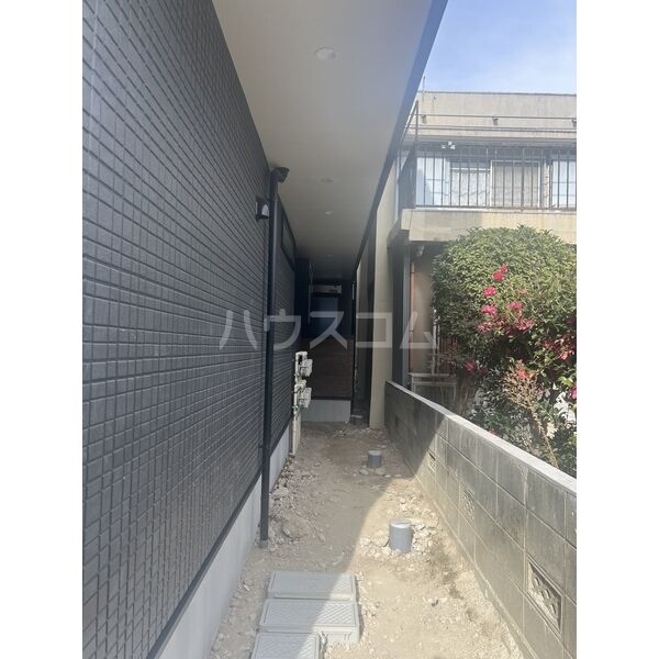 14/23 エントランス