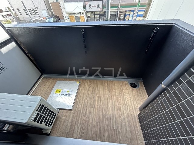 19/30 バルコニー