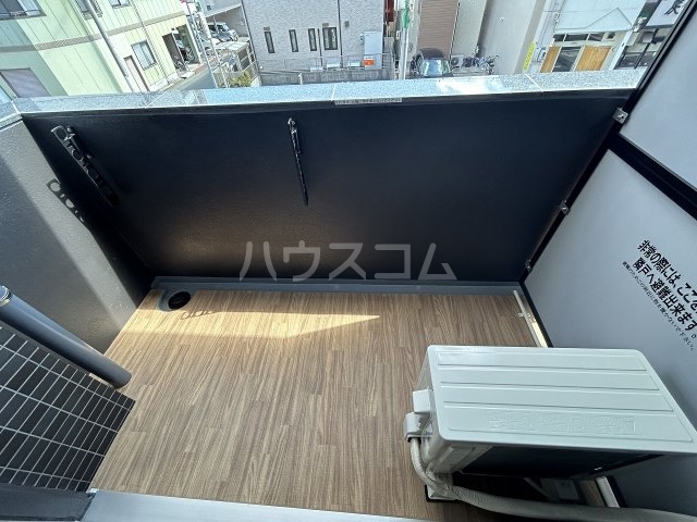 19/30 バルコニー