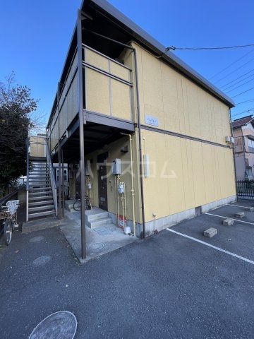 28/30 エントランス