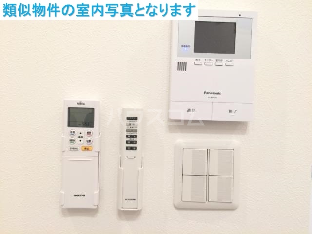 16/23 エントランス