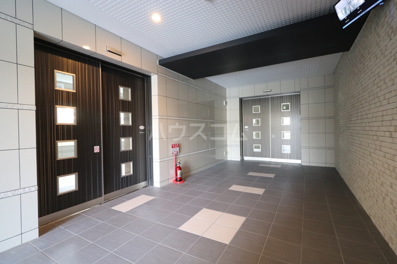 14/16 エントランス