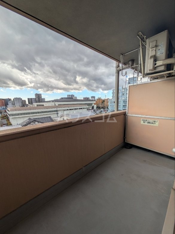 21/30 バルコニー