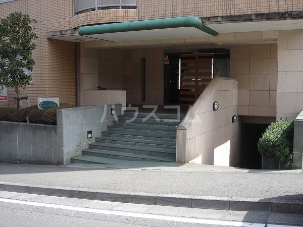 17/24 エントランス