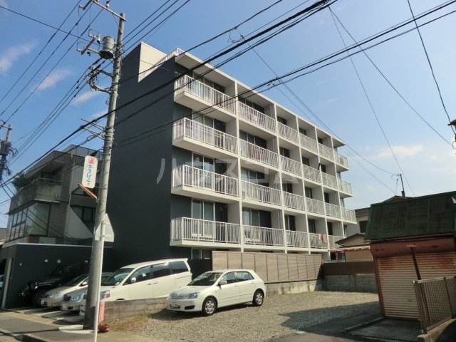 20/28 駐車場