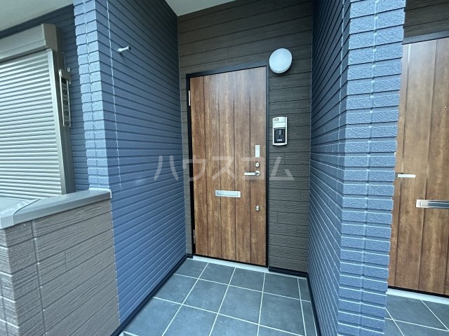 13/29 玄関