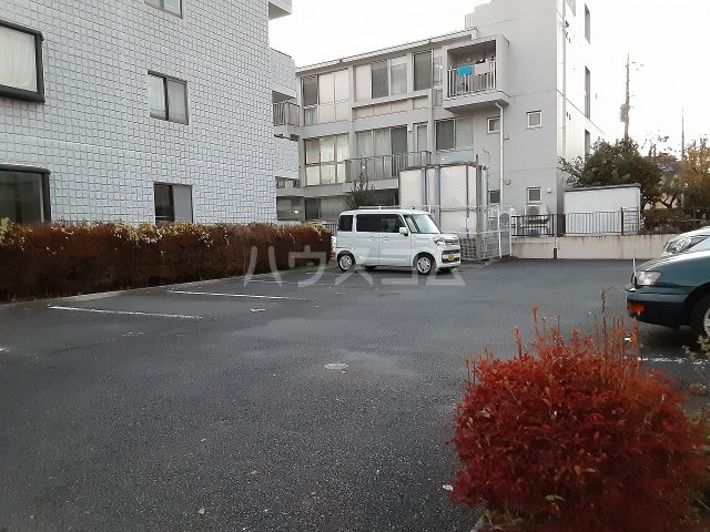 29/30 駐車場