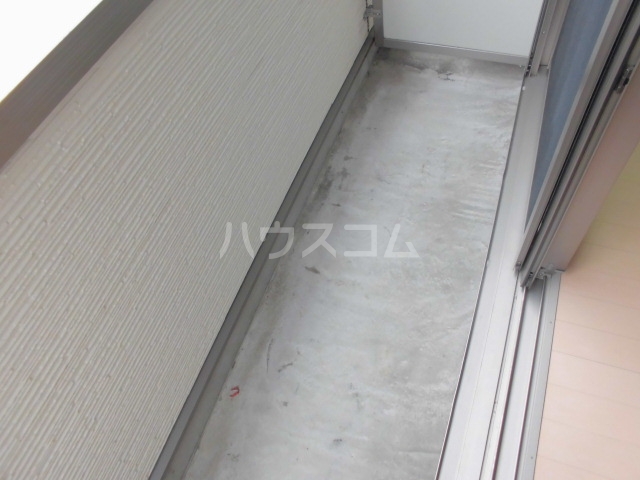 13/19 バルコニー