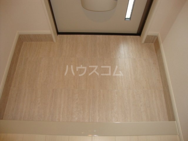 14/25 玄関