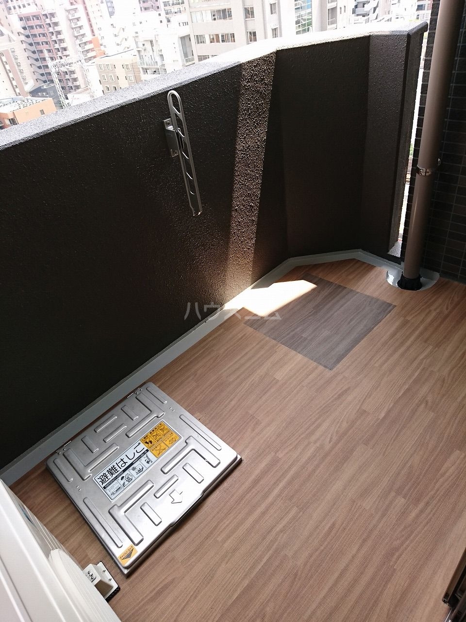 23/30 バルコニー