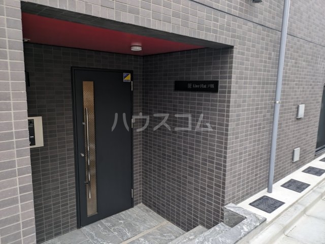 29/30 エントランス