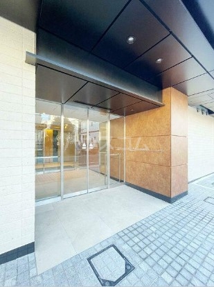 16/25 エントランス