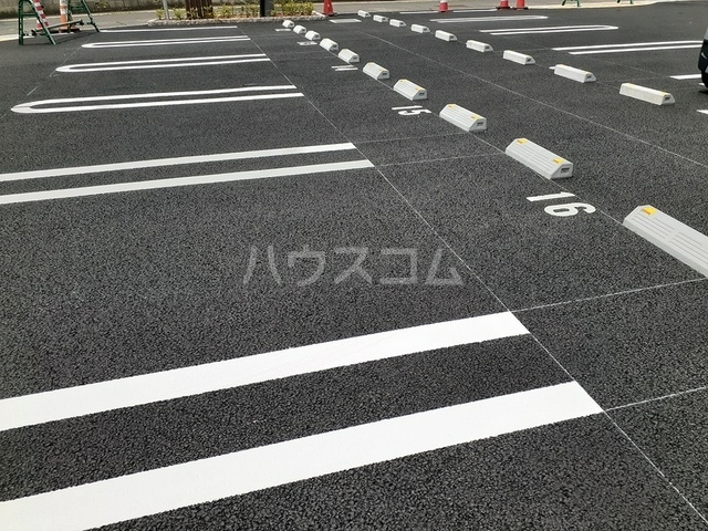 19/26 駐車場