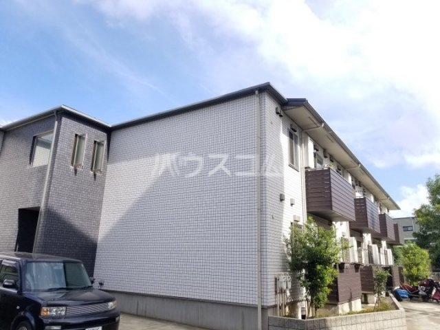 24/30 エントランス