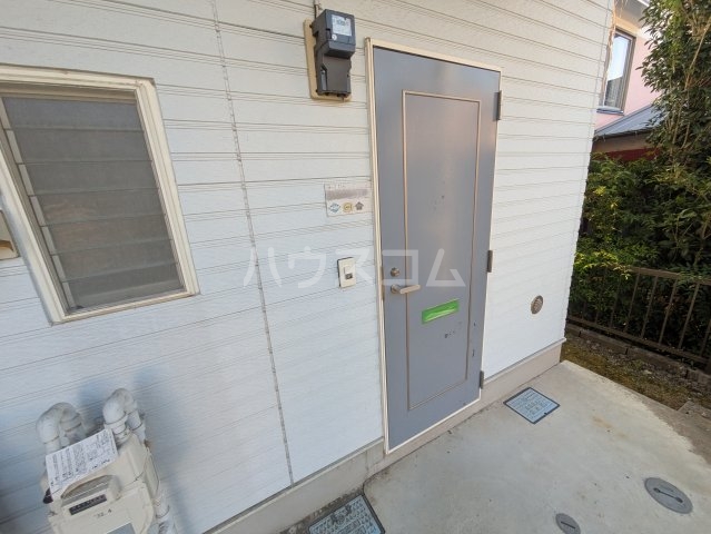 28/30 エントランス