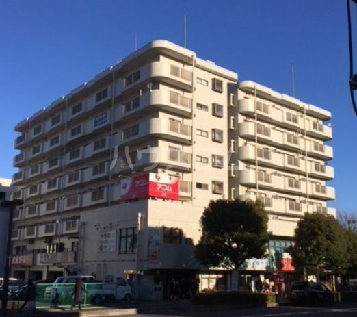 21/30 エントランス