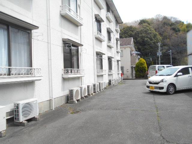 22/30 駐車場