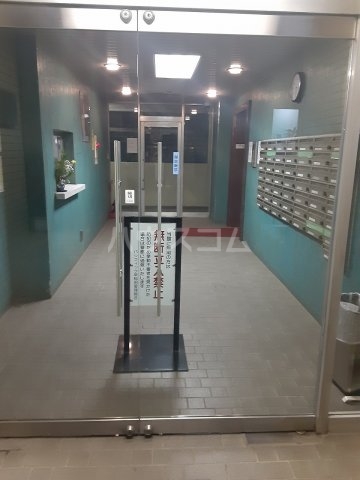 2/8 エントランス