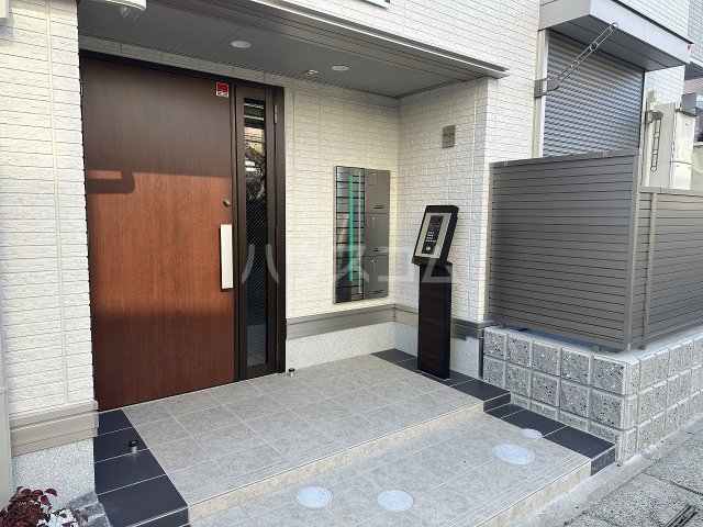 2/3 エントランス