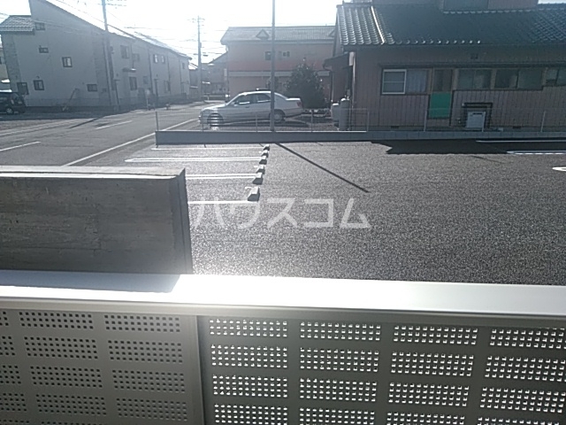 20/29 駐車場