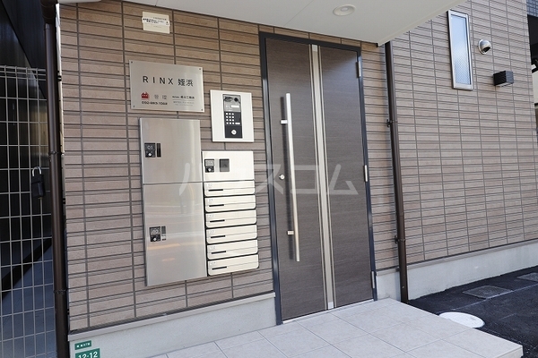 13/19 エントランス