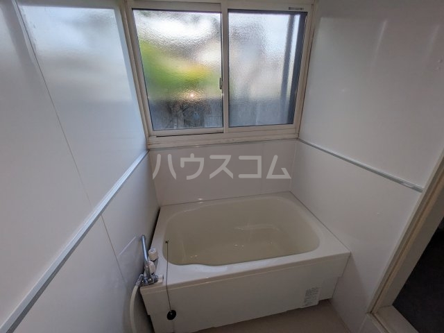 13/22 浴室