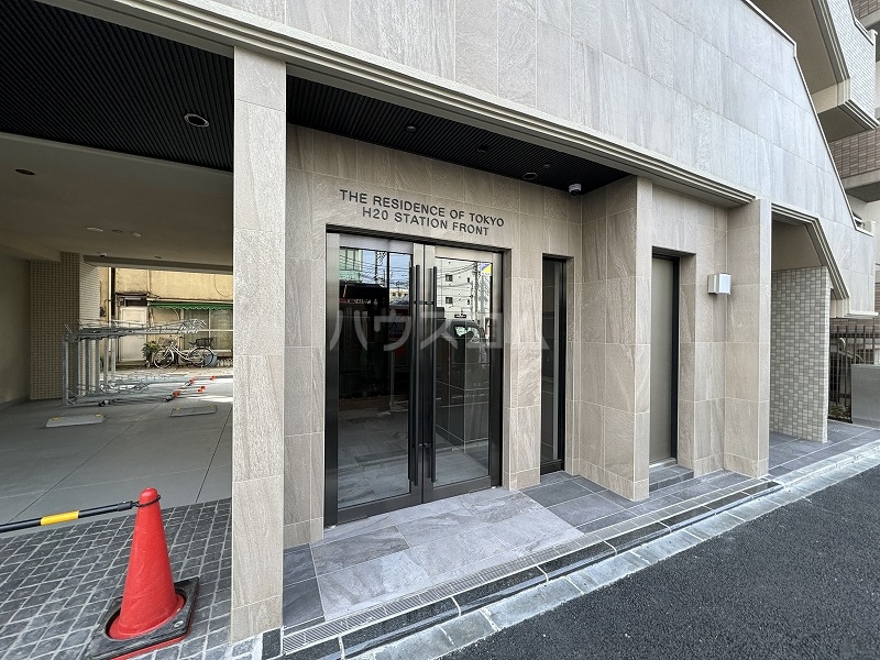 16/22 エントランス