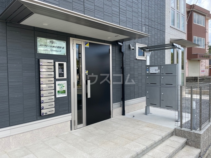 28/30 エントランス